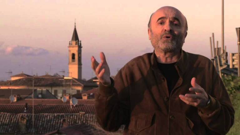 Siamo cugini sti du marùn: il monologo sulla Romagna di Ivano Marescotti VIDEO