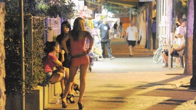 Rimini, sette sanzioni per prostituzione
