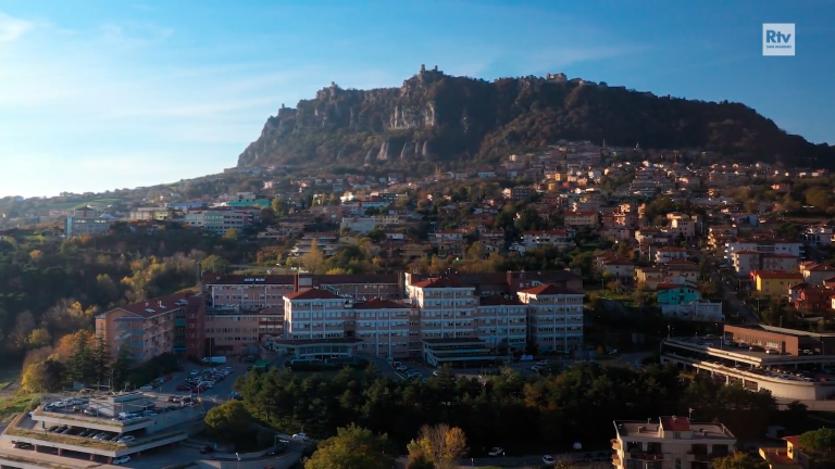 L’ospedale di stato di San Marino ai piedi del monte Titano