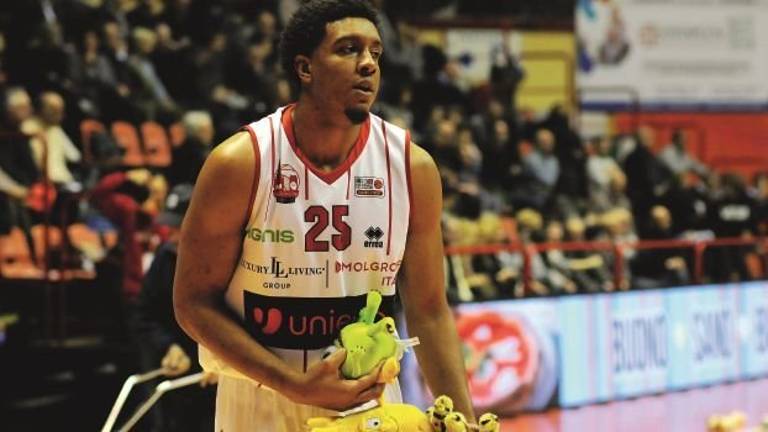 Hasbrouck-Johnson sembra il duello chiave di Fortitudo-Unieuro