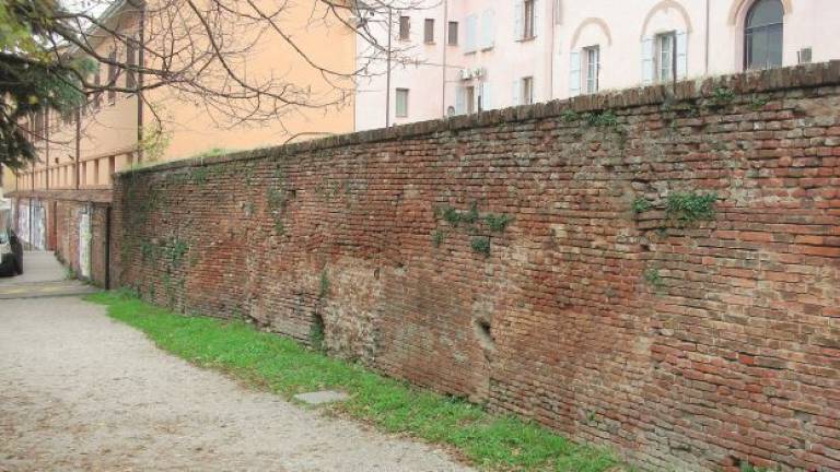 Al via a Castel San Pietro i sondaggi archeologici a ridosso delle antiche mura
