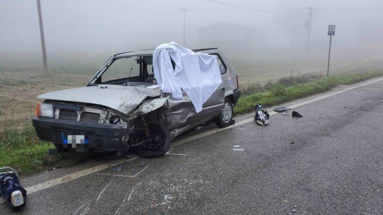 Forlì, drammatico scontro tra auto: muore 83enne