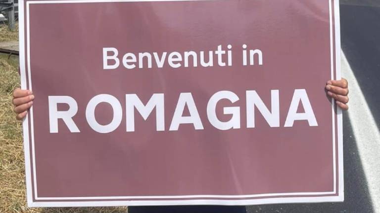 L'ex candidato sindaco di Rimini: la sinistra boccia i cartelloni stradali 'Benvenuti in Romagna'