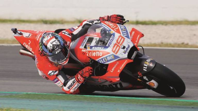 Il “nemico” di Dovizioso è nel box, Lorenzo è ancora il più veloce