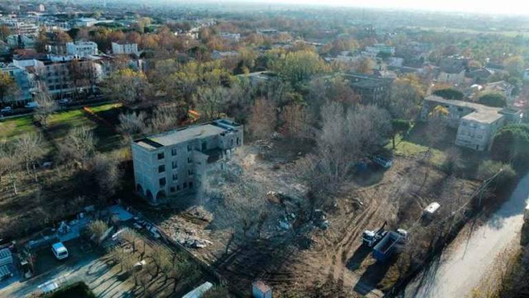 Una veduta dall’alto della zona sottoposta agli abbattimenti