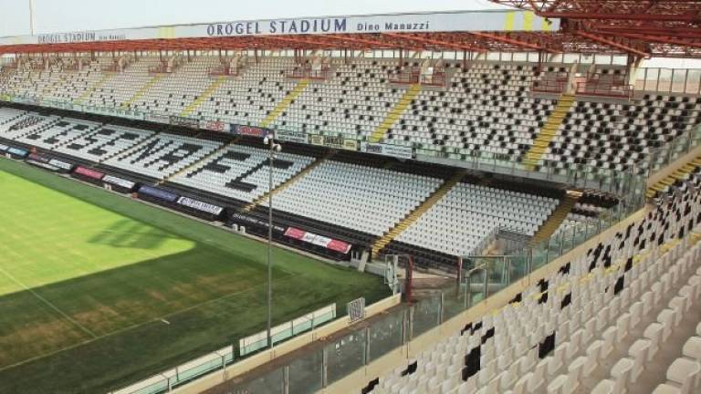 Calcio Coppa Italia C, l'Orogel Stadium riapre al 50% per Cesena-Pistoiese
