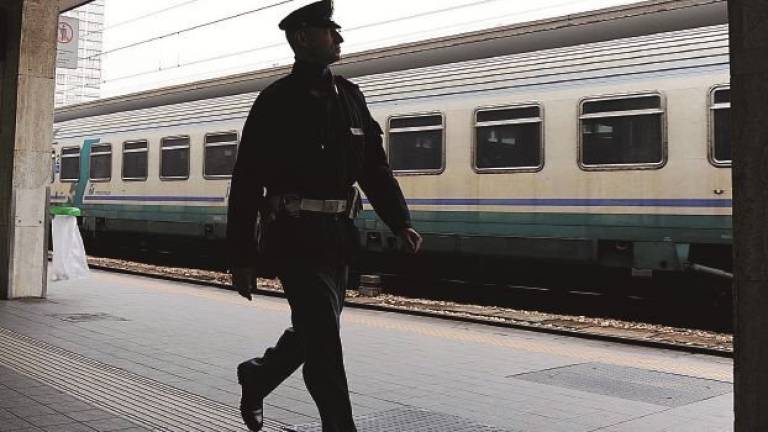 Ravenna, in treno strafottenti e senza biglietto, denunciati 4 ragazzi