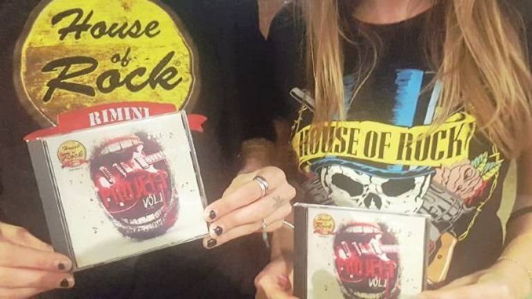 Prima compilation dell'House of Rock, ricavato in beneficenza