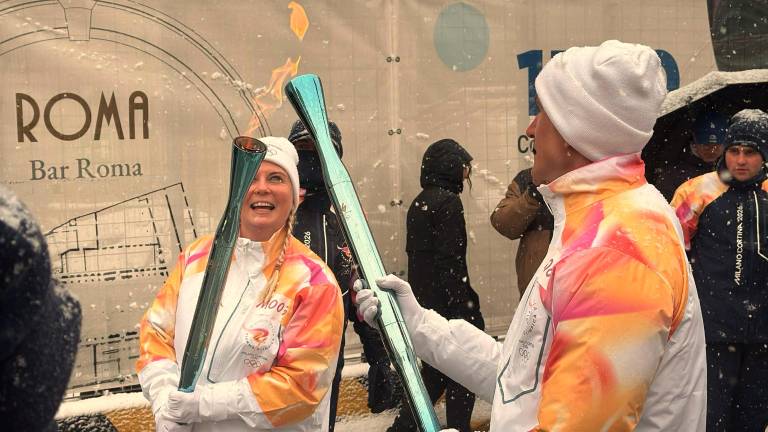 Cesena. La neve non spegne l’entusiasmo per la fiaccola olimpica. FOTOGALLERY Zanotti