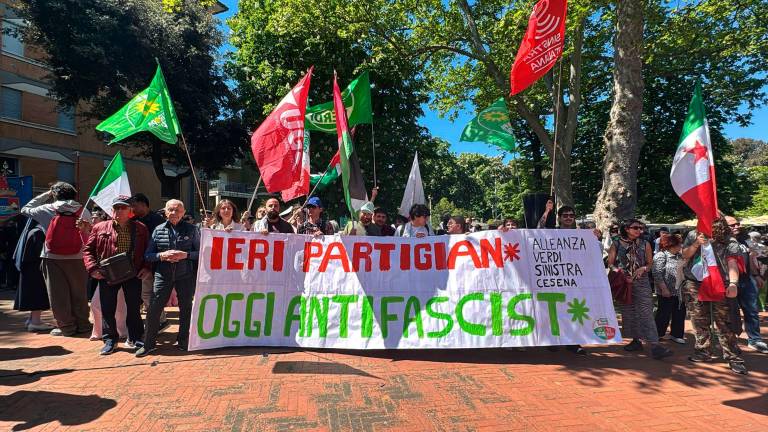 Il 25 aprile a Cesena, il sindaco Lattuca: “Pace e libertà vanno difese ogni giorno” VIDEO GALLERY