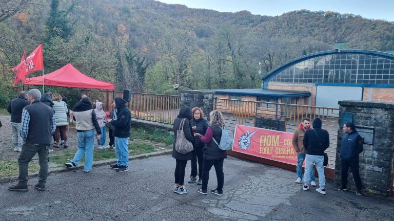 Forlì, i lavoratori della Bipres ricevono lo stipendio di ottobre: “Ora un piano industriale credibile”