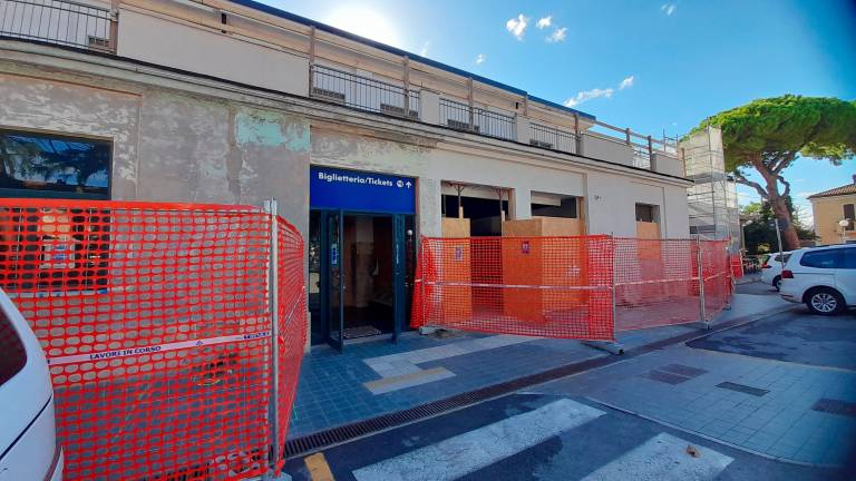 I lavori in corso alla stazione di Cattolica