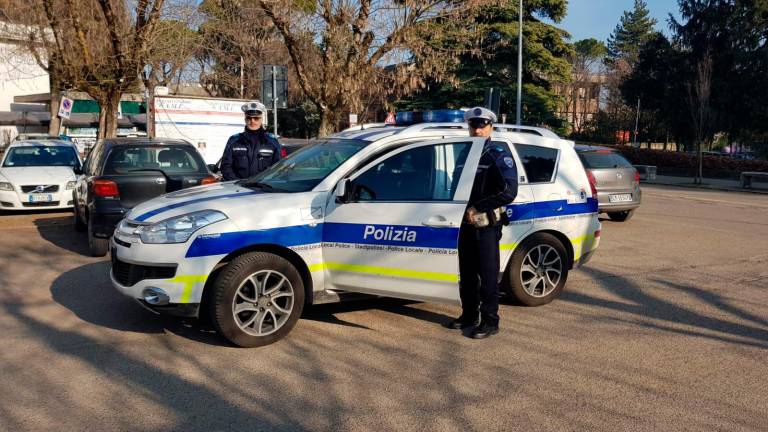 Faenza, spaccia al Parco Mita: 50ene denunciato