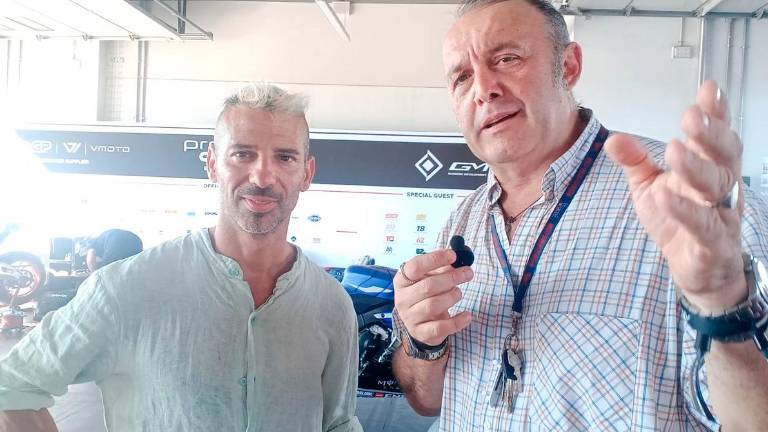 Melandri: «La squalifica di Bezzecchi? Un modo per fare show» / VIDEO