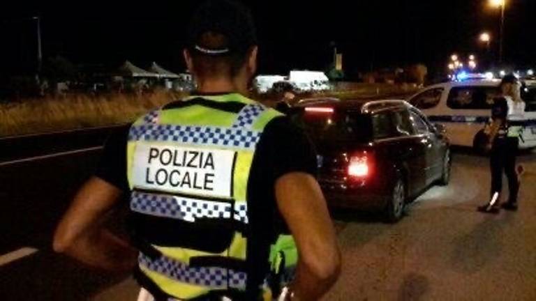 Rimini. Guida in stato d'ebbrezza, 4 patenti ritirate