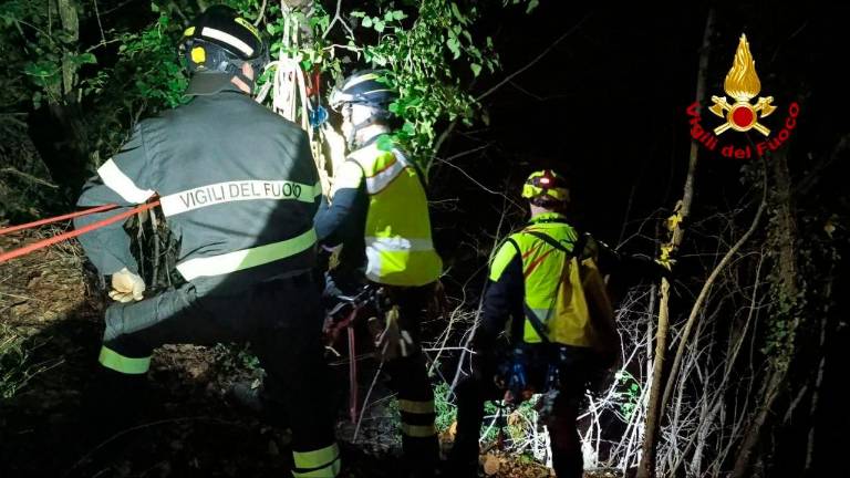 Modigliana, precipita in un canalone: concluso il salvataggio VIDEO