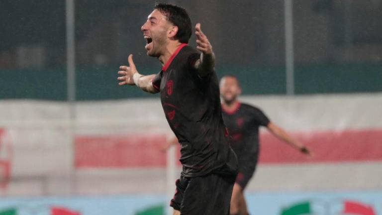 L’esultanza di Davide Macrì dopo la rete del momentaneo 0-1 del Forlì in casa della Vis Pesaro (foto Forlì Fc)