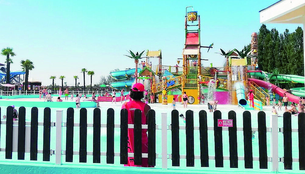 Bimbo morto a Mirabeach, oltre alla madre potrebbero esserci altri indagati