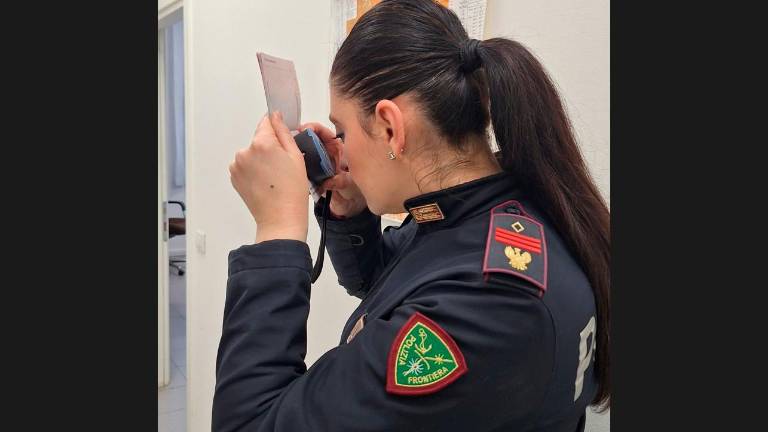 Dall’inizio dell’anno la Polizia di Frontiera di Rimini ha arrestato 31 persone per possesso di documenti falsi validi per l’espatrio