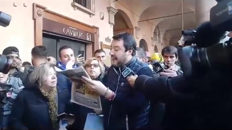 Imola, Salvini sul torneo migranti saltato: Chi gioca a calcetto?