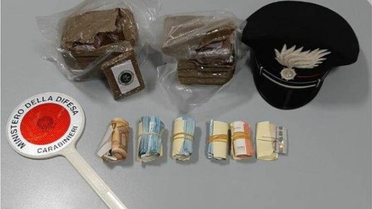 Due chili di droga: arrestati in 3 dai carabinieri di Cesena