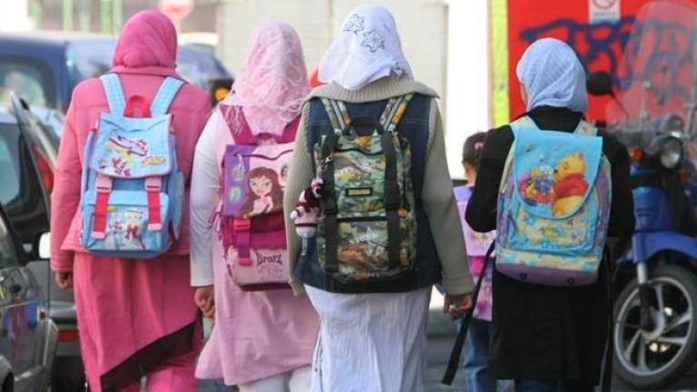 Tanti le possibilità messe in campo dalle scuole nel Riminese per venire incontro alle esigenze degli studenti musulmani