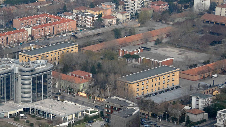 Rimini, la caserma Giulio Cesare base dell'adunata degli Alpini