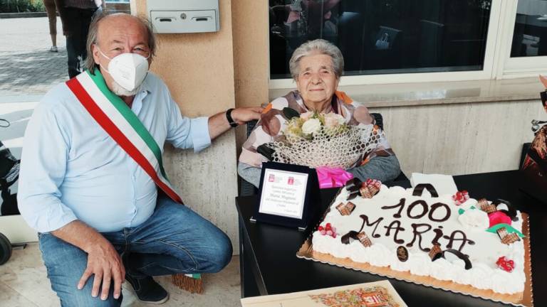 Longiano, nonna Maria Magnani compie 100 anni