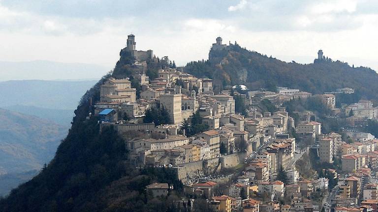 I sindaci e la Provincia: San Marino si adegui alle norme Covid