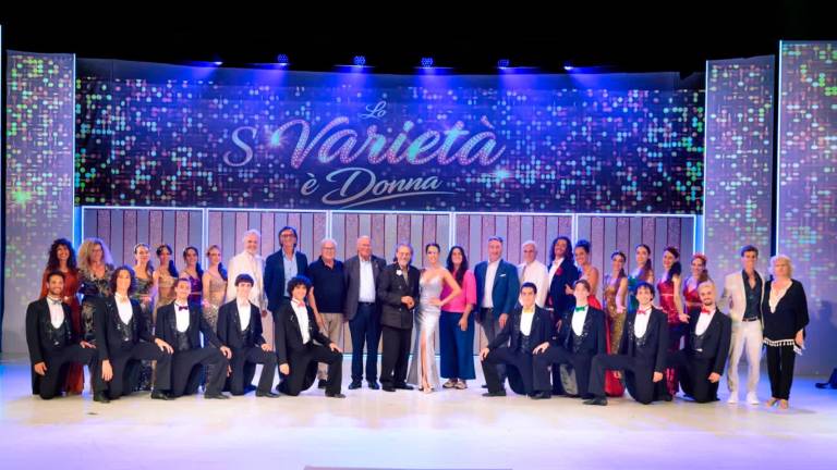 Ogni mercoledì al teatro Leo Amici “Lo s...varietà è donna” con Gessica Notaro / PHOTOGALLERY