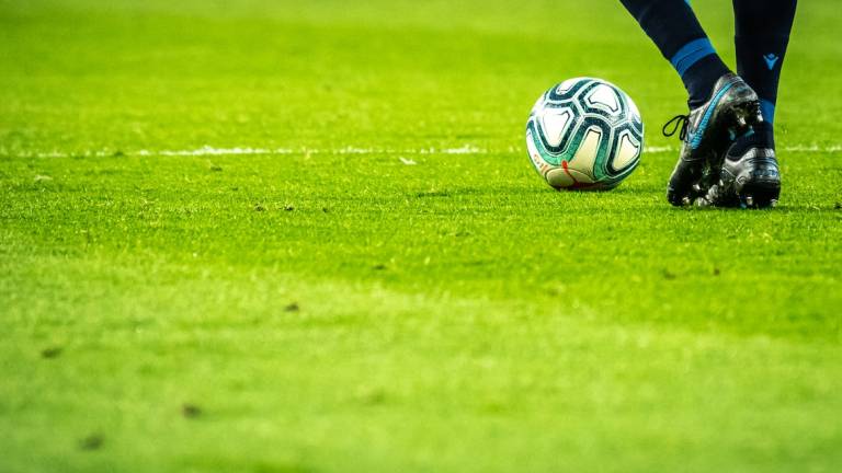 Calcio testa contro testa in Novafeltria-Meldola: due calciatori in ospedale