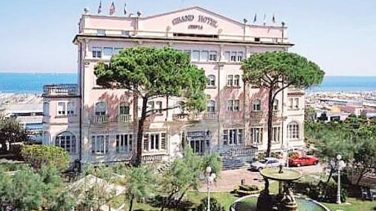 Grand hotel di Cervia: all’asta la concessione dello stabilimento balneare