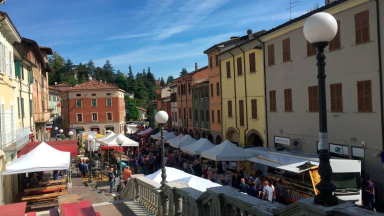 Una fiera in centro a Mercato Saraceno