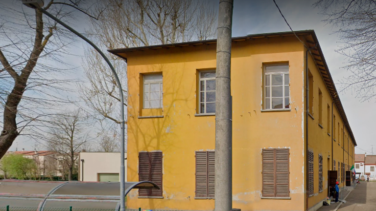la scuola di Sesto Imolese (foto d’archivio)