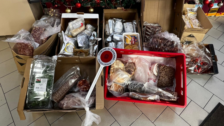 Ravenna, 65 chili di carne avariata: multa di 6.500 euro a una macelleria