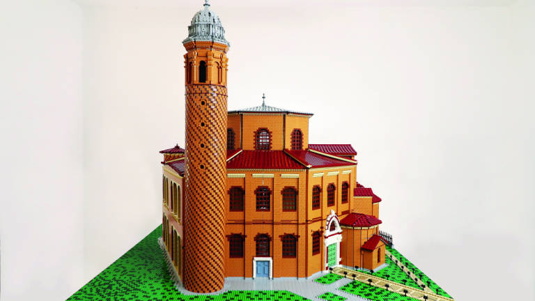 Arriva a Ravenna la Basilica di San Vitale fatta con 130mila Lego