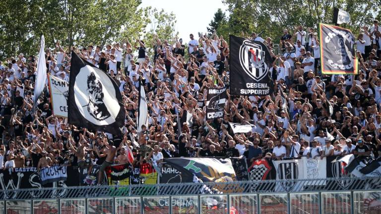 Calcio C, Siena-Cesena: biglietti solo per il settore ospiti per i tifosi romagnoli