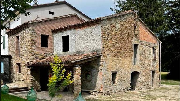 Il vecchio mulino dei capostipiti riacquistato a Borgo delle Rose