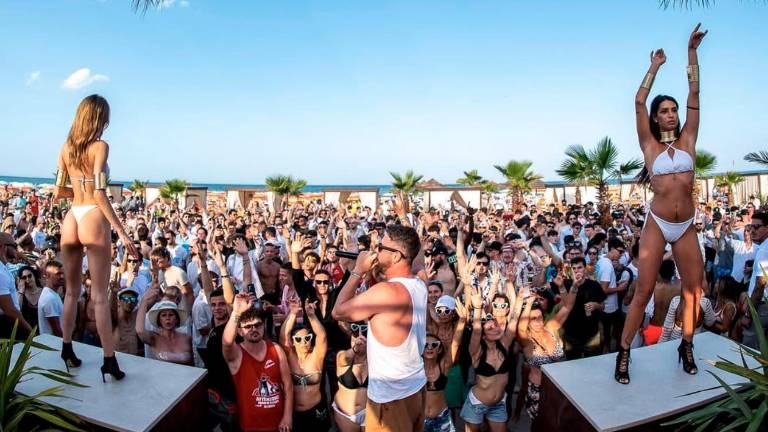 Milano Marittima, il Papeete riparte con “Pasquamarittima”