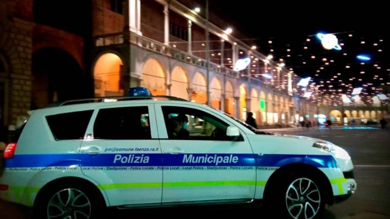 Faenza, esalazioni e malori al Commissariato, il Comune: “Siamo molto preoccupati”