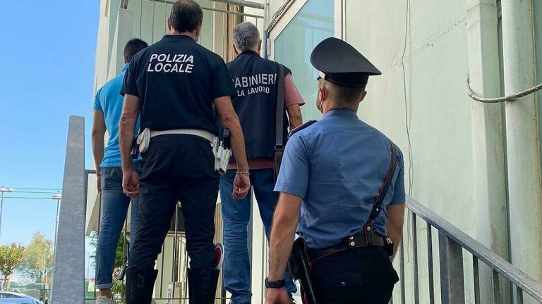 Misano Adriatico: ladra 19enne sorpresa dopo il furto e arrestata