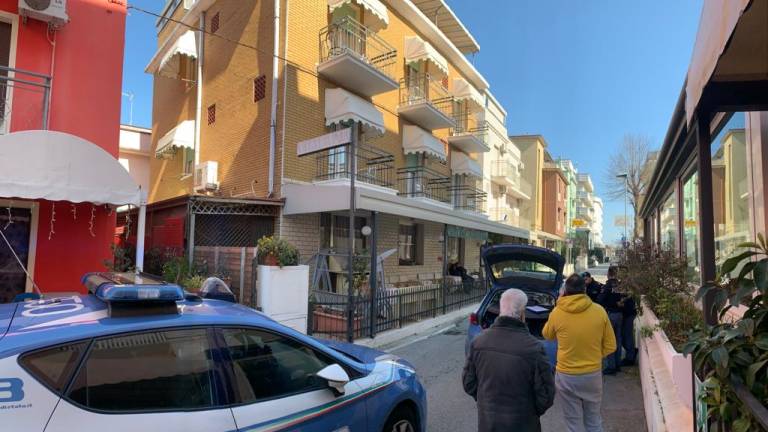 Rimini. Professore trovato morto in un albergo di Miramare