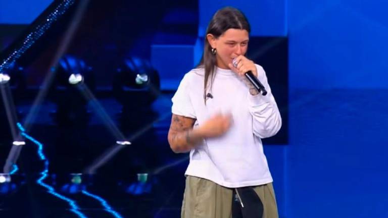 Riccione, Michelle Lufo emoziona a “X Factor” cantando Cremonini