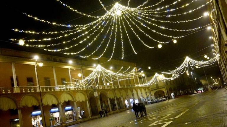 Anche Faenza ha deciso: Le luci restano accese