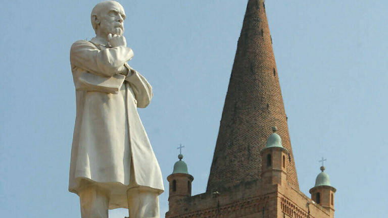Forlì, le iniziative per i 100 anni della statua di Aurelio Saffi