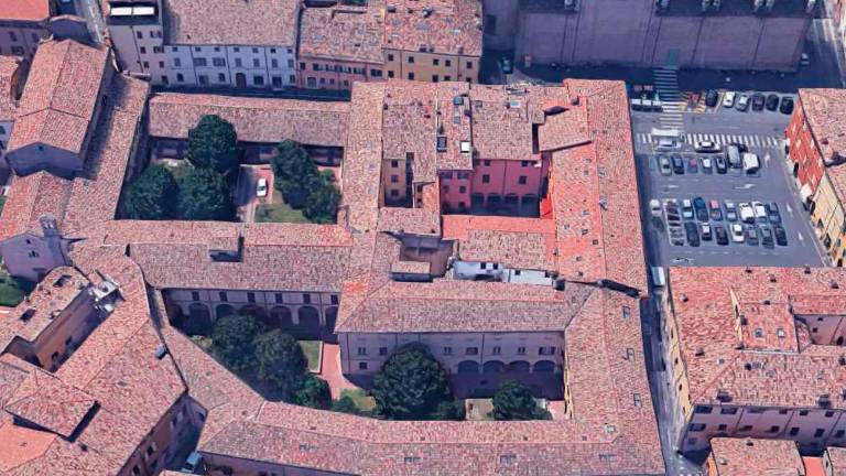 Una veduta dall’alto del palazzo ex Roverella, dove nasceeanno 24 alloggi per le fasce deboli