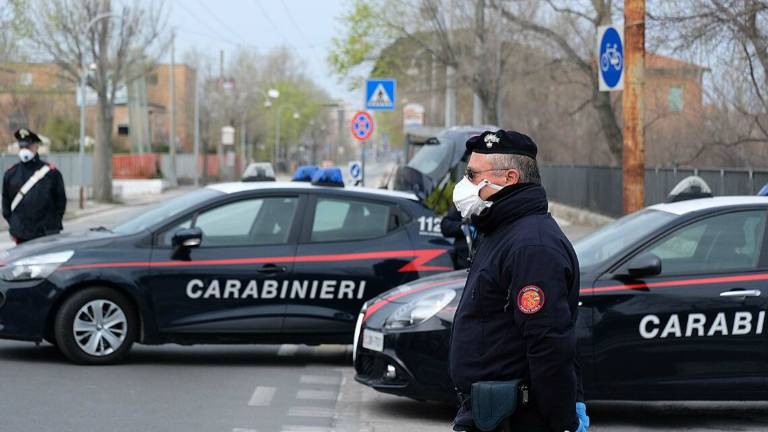 Cervia: festa di compleanno in hotel, 20 persone multate