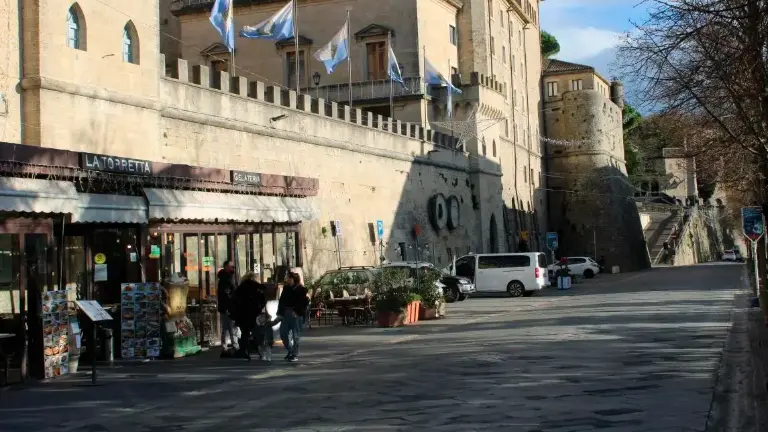 Piazzale Lo Stradone