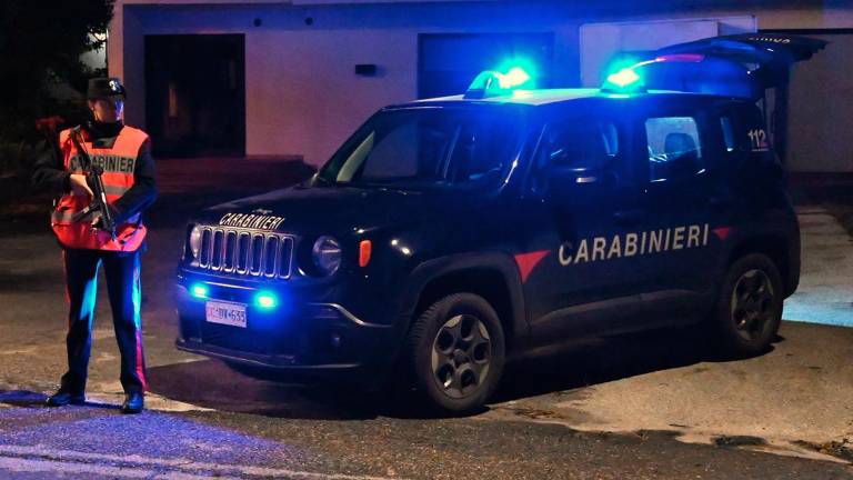 Galeata. Violenta aggressione: arrestato 21enne armato di bottiglia