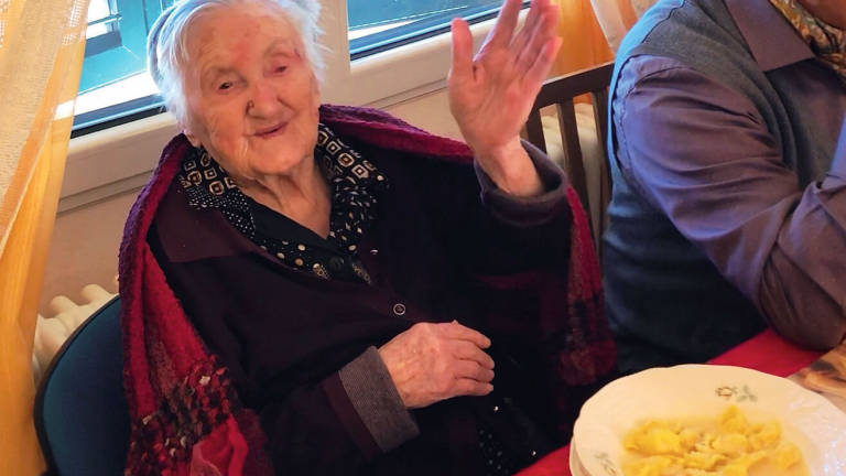 Rimini, nonna Maria compie 107 anni. Oggi la festa con figlie e nipoti